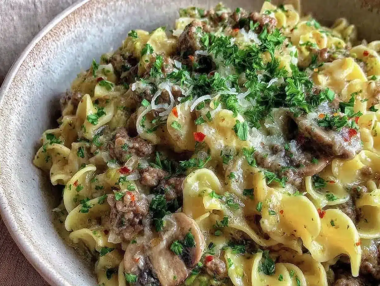Easy One-Pot Ground Beef Stroganoff: 20-Min Dinner 4 Easy One-Pot Ground Beef Stroganoff preparation steps